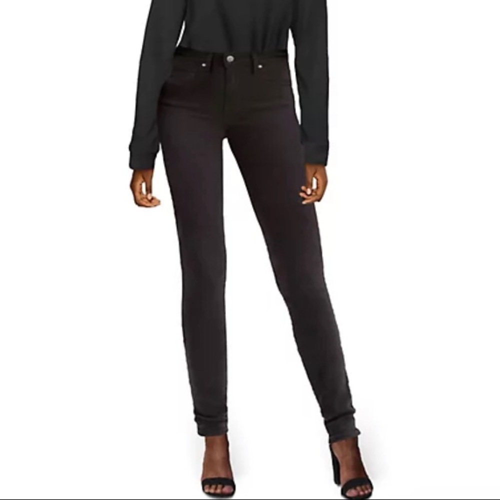 Levi Strauss 721 high rise black jeans